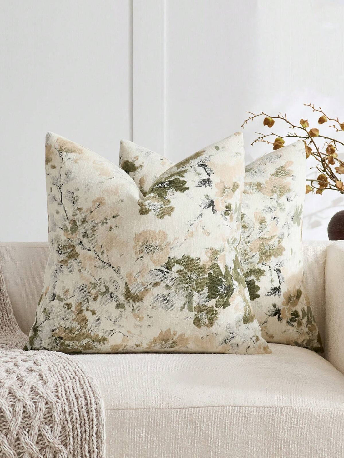 1pc/2pcs Olive Green (No Insert) Vintage Botanical Floral Pattern Throw Pillow Cover, Jacquard Chenille + Faux Cashmere Pillow Cover, Daily Home Decor, Sofa, Bed, Bedroom, Souvenir, Holiday Decor, Spring Summer Autumn Winter, Aesthetic Home